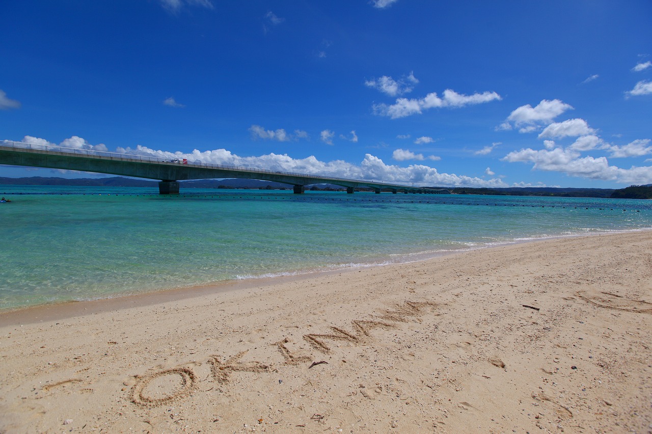 沖縄の綺麗な海